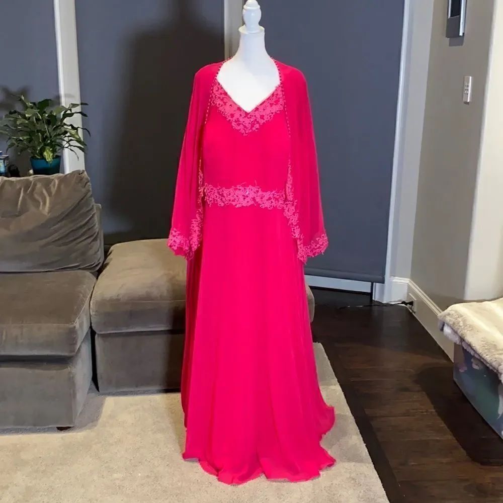 Women’s Pink Plus Sized Formal Party Dress with Matching Jacket Size 24